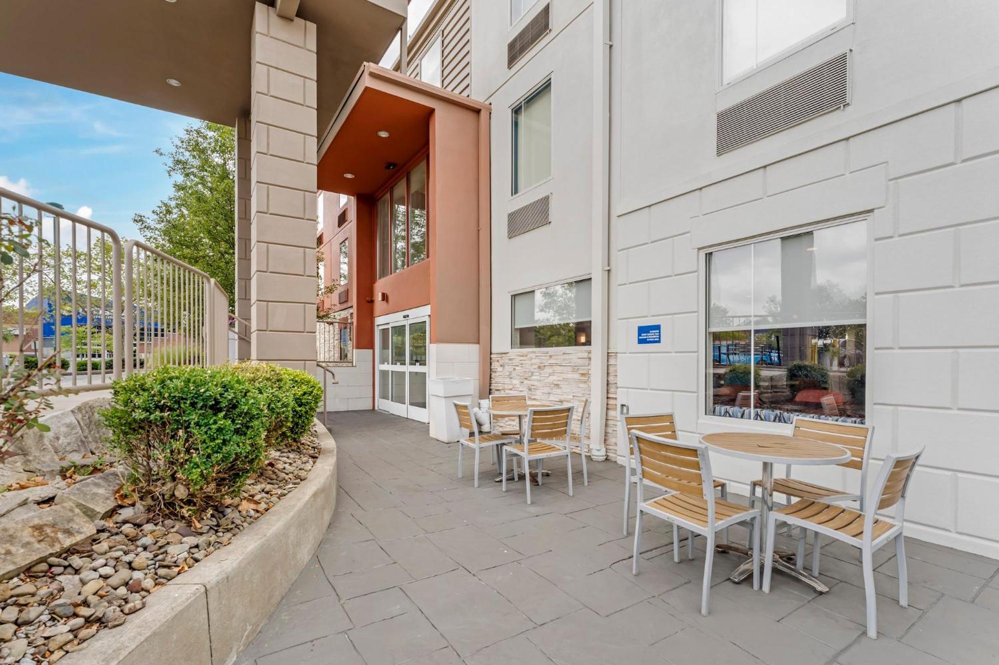 Holiday Inn Express Pittsburgh - Munhall By Ihg Exterior photo